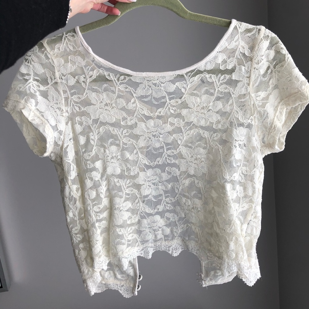 Aritzia lace top